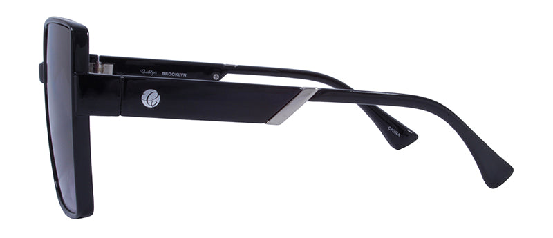 Gloss Black + Silver Metal / Gradient Smoke