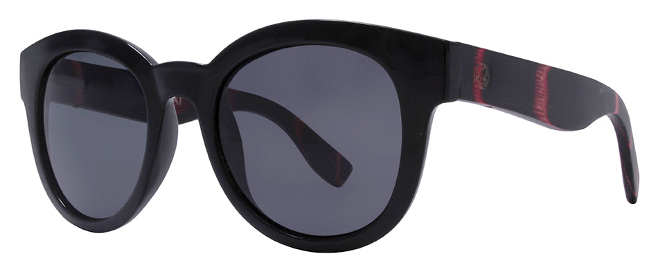 Black + Lava Wood Temples / Smoke